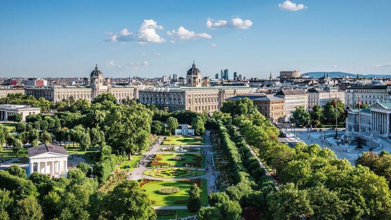 Golden Tree Day Spa - Best Massage in Vienna